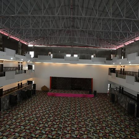 Navkar Palace Hotel & Resort, Sanawad Dış mekan fotoğraf